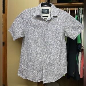 Monument Button Down T-shirt Size M